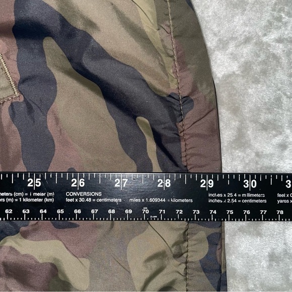 Primitive Army Camo Hooded Windbreaker Full Zip with Pockets Size Medium - Picture 9 of 9
